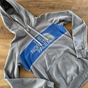 Women’s North Face Hoodie.